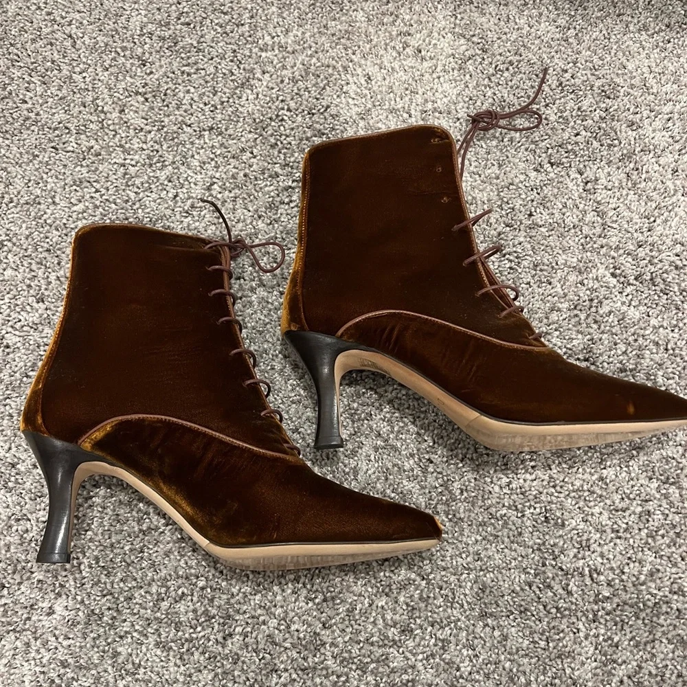 NWOB Doen Dasha Boots in Hickory Velvet Sz 41 - Picture 4 of 9